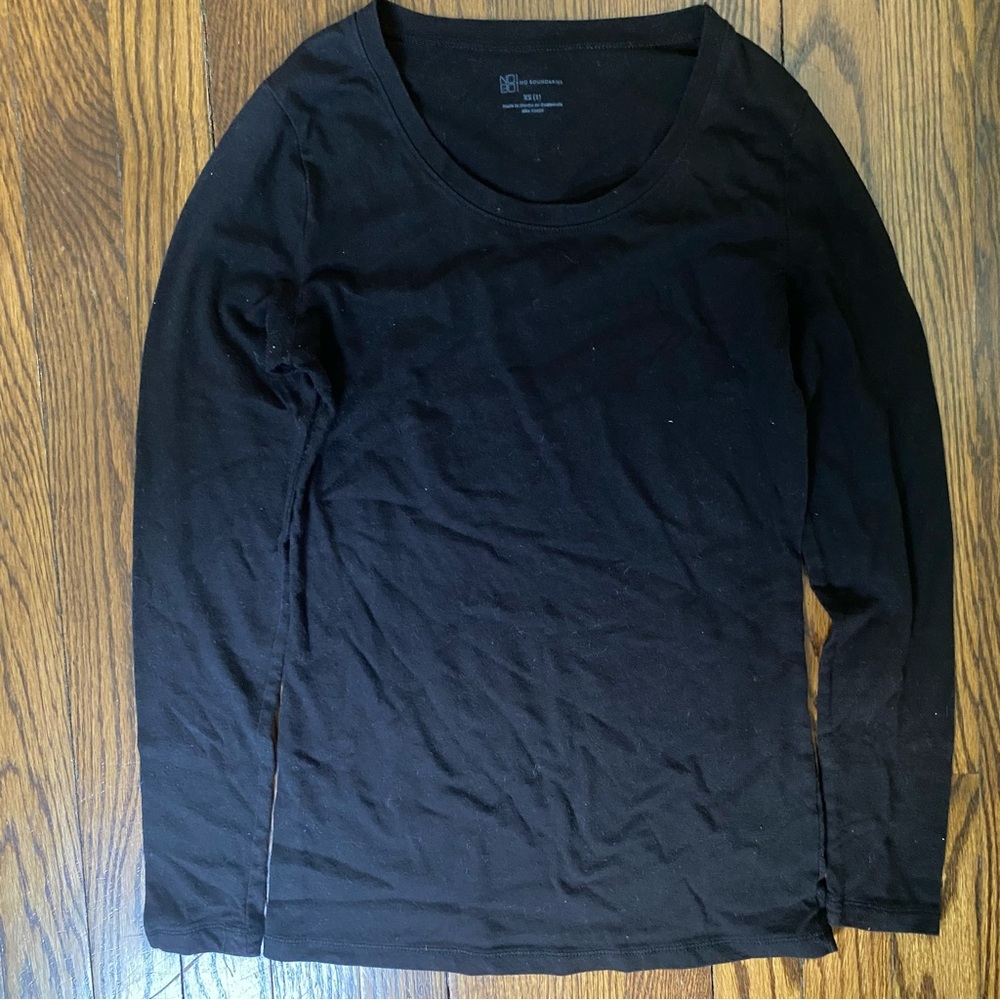 No Boundaries Men's Classic Black Long Sleeve Tee